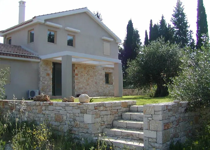 Lithia Holiday home Ano Korakiana