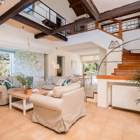 Semesterbostad Lithia Áno Korakiána