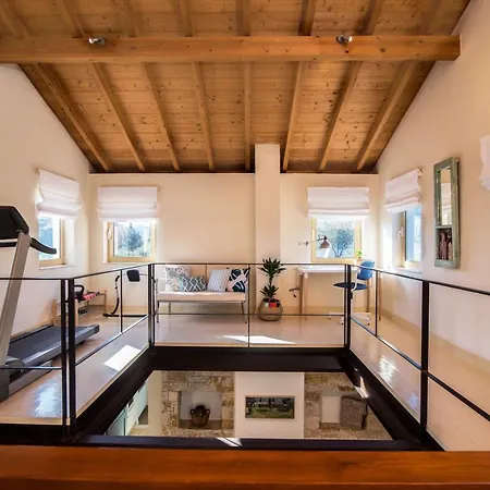 Lithia * Áno Korakiána