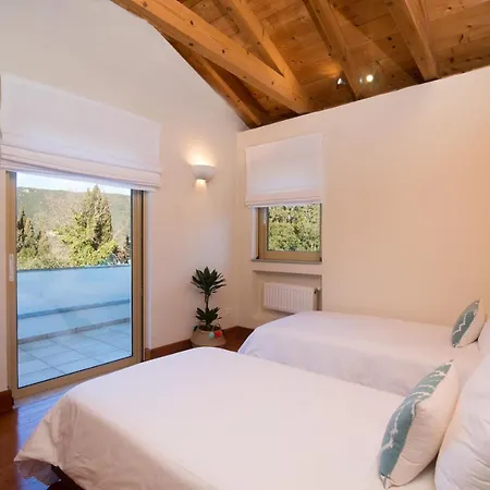 Lithia Áno Korakiána